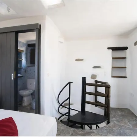 Aspro Paros 1 Vila