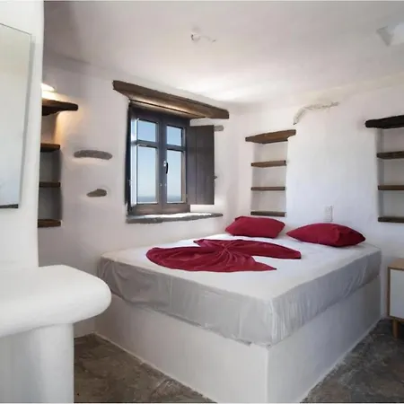 Aspro Paros 1 Vila